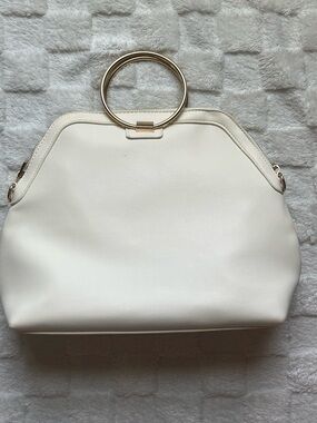 Chic IMAN White Ring-Handle Women's Handbag
